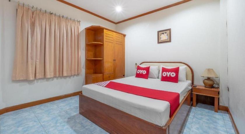 Oyo 1125 Chokdee Inn Pattaya Esterno foto