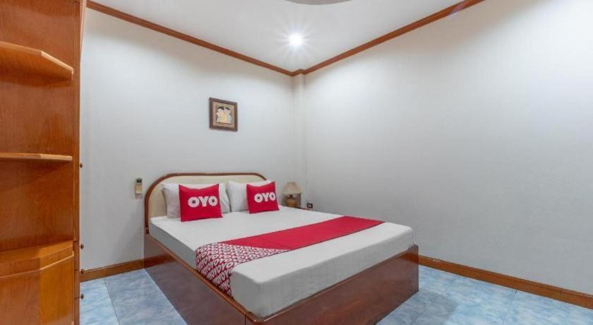 Oyo 1125 Chokdee Inn Pattaya Esterno foto